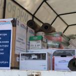 Совет сторонников «Единой России» передал обществу глухих в Луганске более 8 тонн стройматериалов для ремонта ДК
