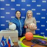 В Забайкальском крае «Единая Россия» передала спортивный инвентарь районной школе