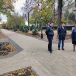 Партийный десант осмотрел парк культуры и отдыха имени Свердлова в городе Белореченске