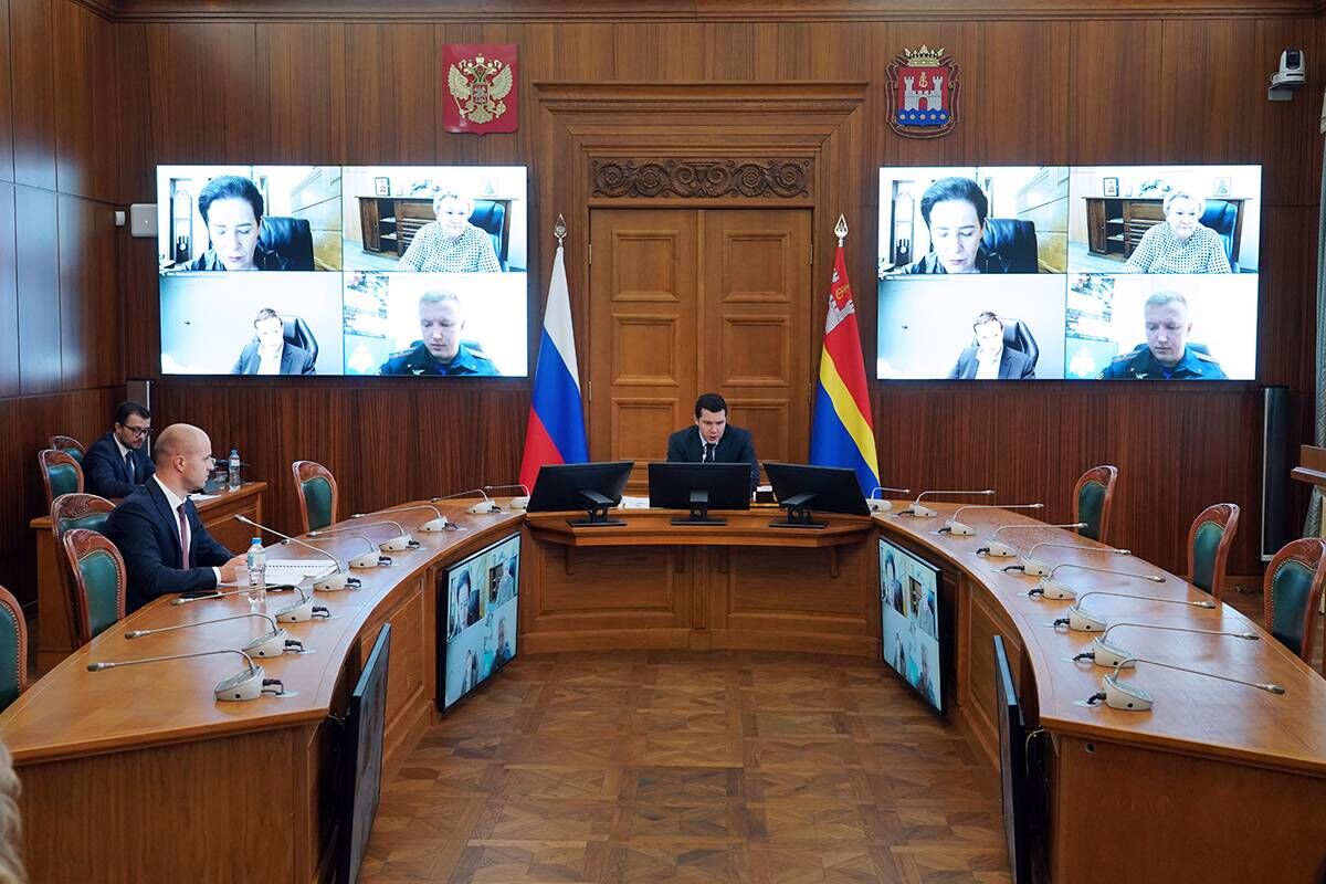 Антон Алиханов поручил продолжить работу по переводу угольных котельных на газ