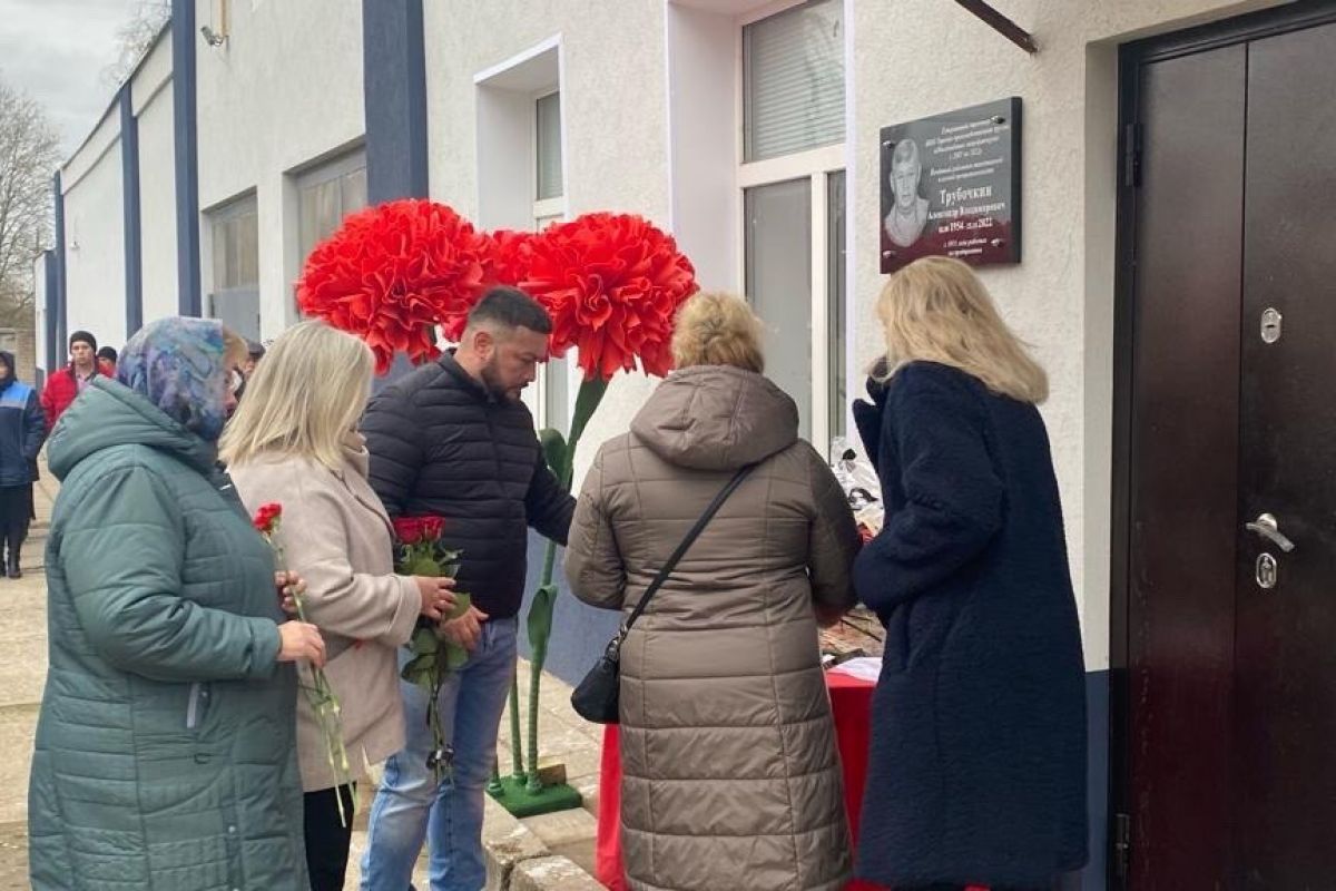 В Тейковском районе в рамках проекта «Единой России» «Историческая память» открыли мемориальную доску