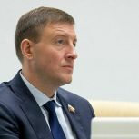 Андрей Турчак призвал кабмин поддержать инициативу о продлении паспортов участников СВО