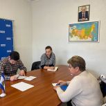 На площадке реготделения «Единой России» в Херсонской области начали оказывать бесплатные юридические консультации