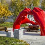 Вячеслав Франк оценил благоустройство популярных парков Барнаула