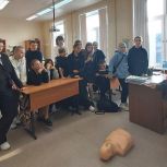 Для мурманских школьников «Единая Россия» устроила мастер-класс по оказанию первой медицинской помощи