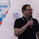 Региональный координатор партийного проекта «Новая школа» Павел Моисеев поздравил педагогов с Днём учителя
