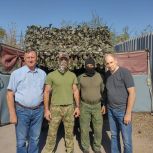 Секретарь Саргатского местного отделения «Единой России» доставил гуманитарную помощь омским бойцам