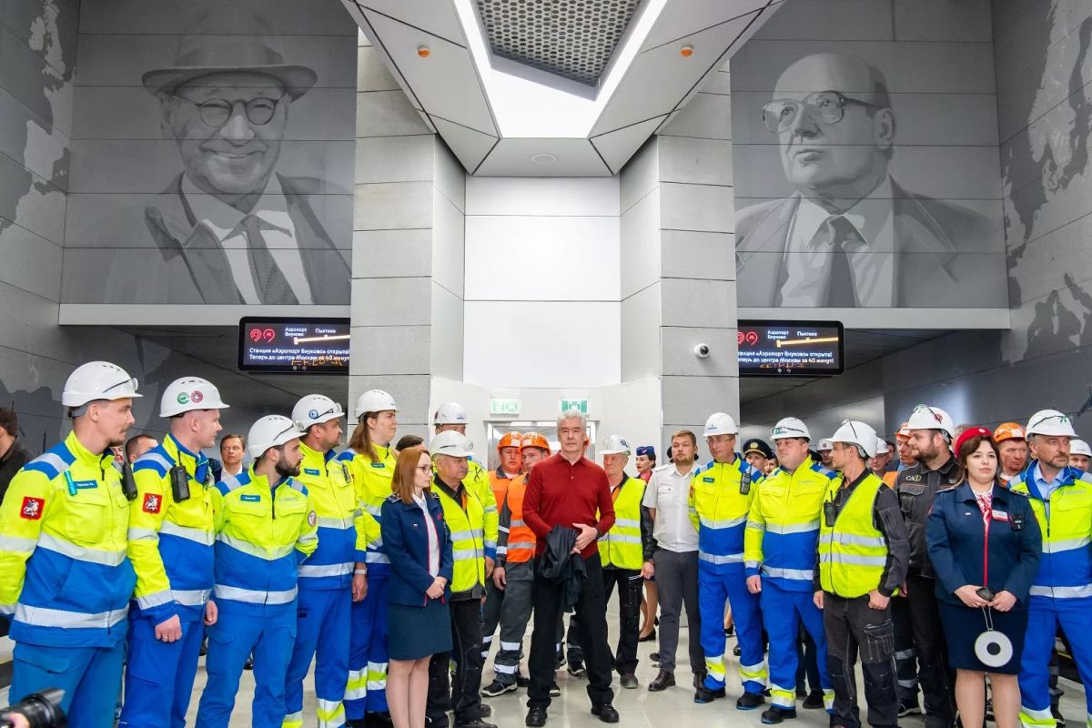 Сергей Собянин поздравил создателей московского метро с Днем метростроителя