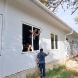 В Белогорском районе продолжается ремонт Зуйской поликлиники