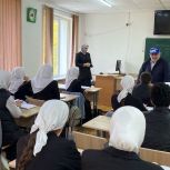 Активисты «Школы грамотного потребителя» проводят уроки энергоэффективности в Чеченской Республике