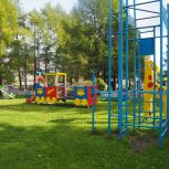 В муниципалитетах Тверской области продолжается установка детских игровых комплексов