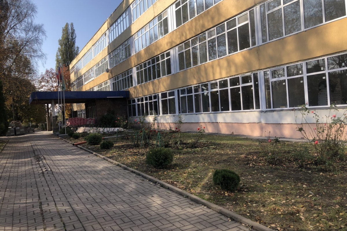 По народной программе продолжается капитальный ремонт Валуйской школы №4