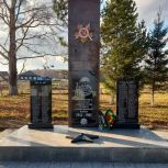 Единороссы Партизанского района провели партийный десант на мемориале участникам Великой Отечественной войны