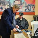 Сергей Деменков посетил опорный пункт охраны порядка, расположенный на его округе