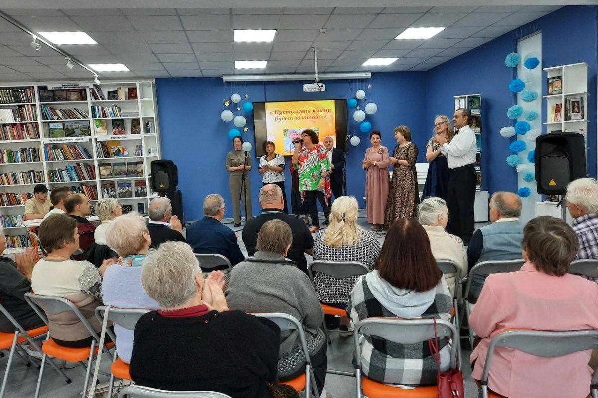 Ленинское отделение партии приняло участие в акции «Забота рядом»
