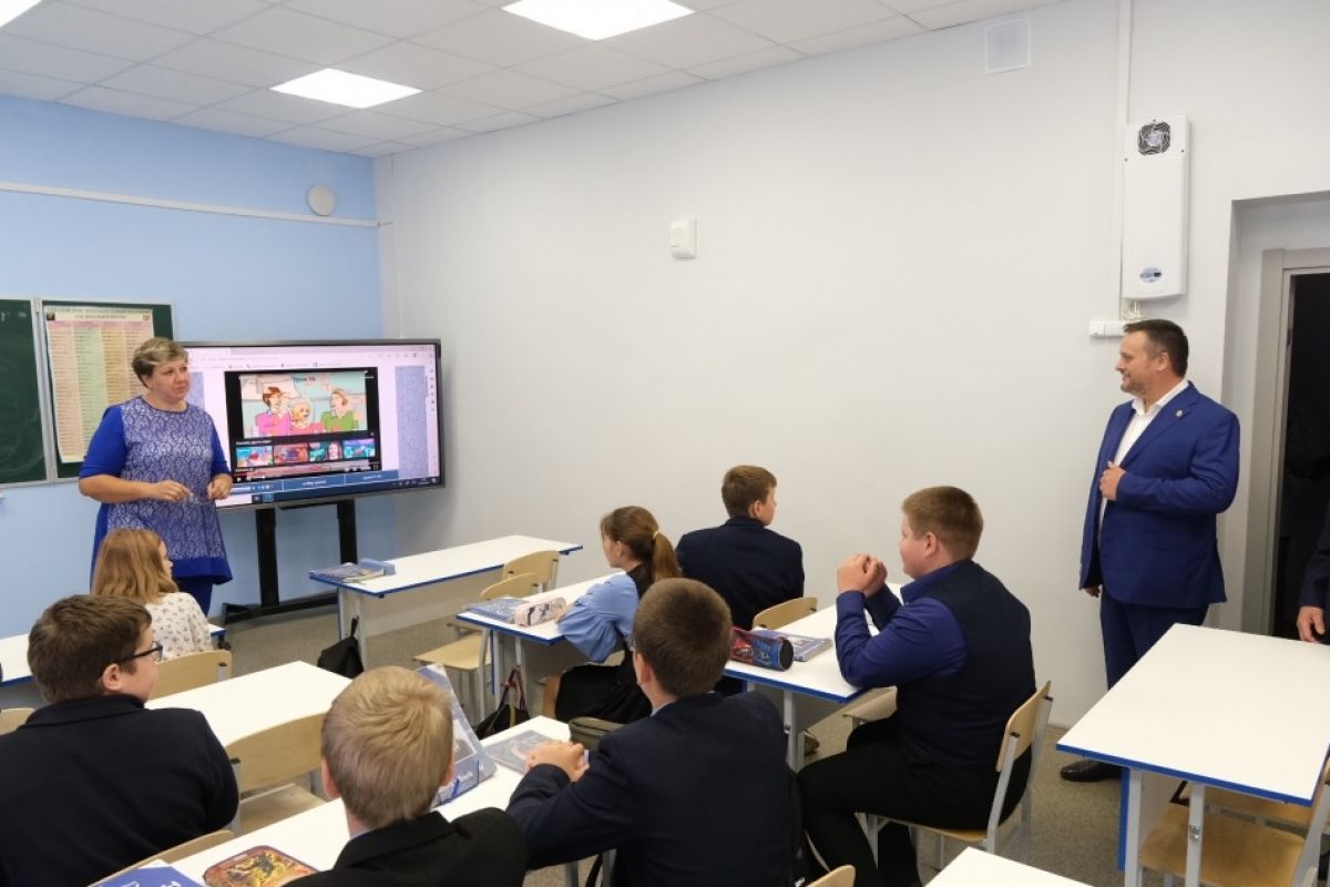 Школу в Холме отремонтировали досрочно