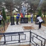 Активисты Оленинского отделения «Единой России» организовали субботники на воинских мемориалах