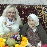 В Ленинском районе Пензы единороссы поздравили труженицу тыла Елену Ивановну Белотелову с 99-летием
