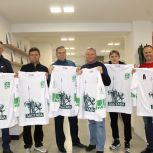 Федор Тощев передал любительской хоккейной команде «Застава» форму для игр