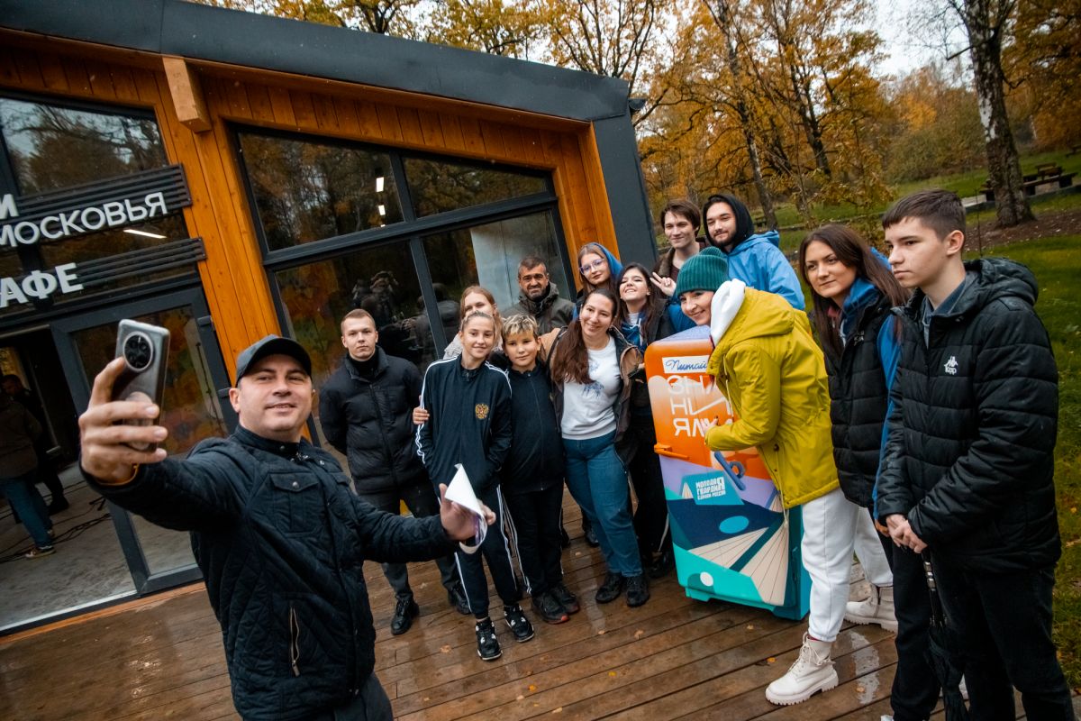 Подмосковные молодогвардейцы запустили проект «Питайся знаниями» в Щёлково,  Фрязино и Звёздном городке