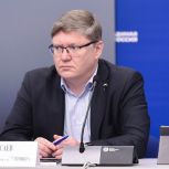 Андрей Исаев: «Детский» бюджет в 2025-2027 годах превысит 10 триллионов рублей, включая адресную поддержку