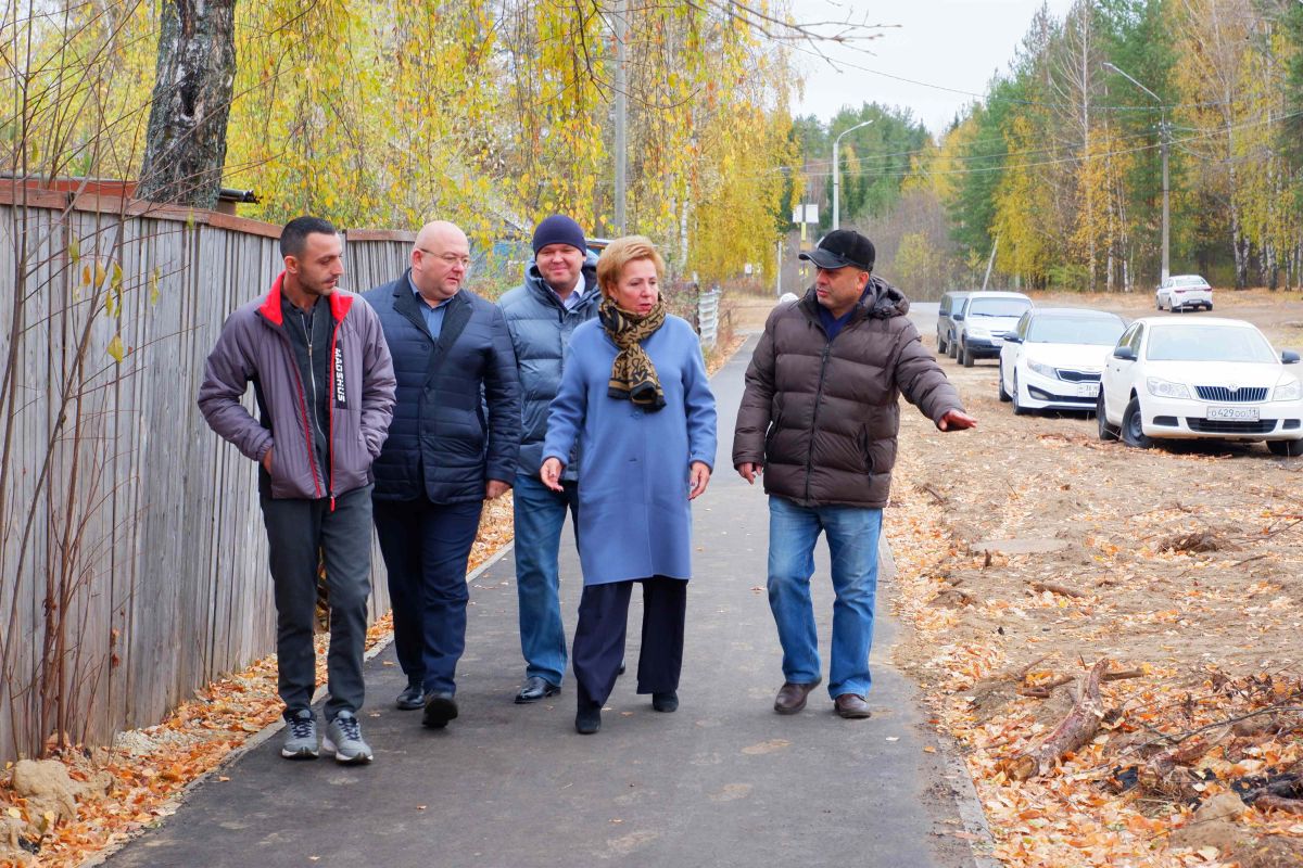 По наказам избирателей в поселках Сыктывкара были благоустроены тротуары