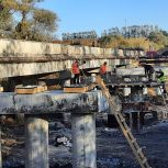 На «проблемной переправе» около села Грязное Липецкого района начали монтаж пролетов