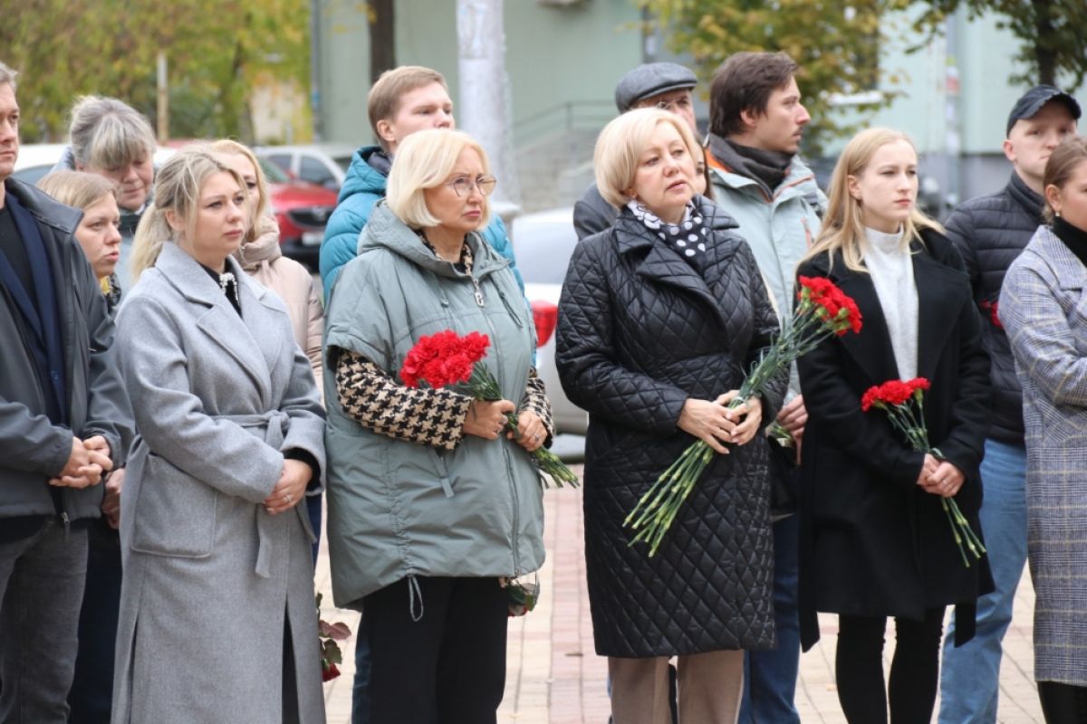 В Рязани открыли мемориальную доску Александру Сапрунову