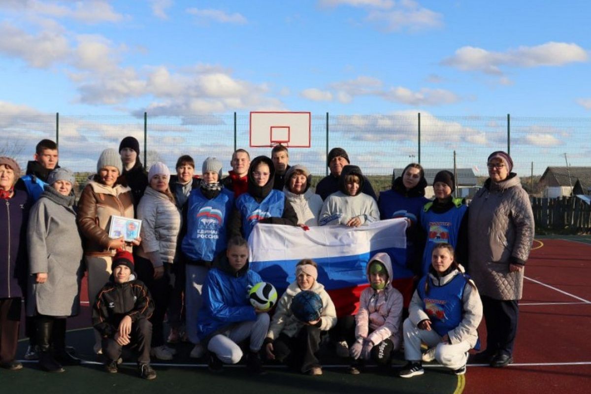 В рамках партпроекта «Детский спорт» в Зиминском районе состоялось торжественное открытие двух многофункциональных спортивных площадок