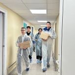 «Единая Россия» поздравила пациентов геронтологического центра с Днем пожилого человека