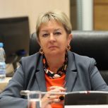 Наталья Семёнова: Закрепление медицинских кадров в системе здравоохранения позволит повысить качество медпомощи в регионах