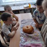 «Единая Россия» провела мероприятие с дошколятами, посвященное Дню хлеба