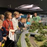 Многодетные семьи Марьиной Рощи посетили уникальный музей «Царь-макет»