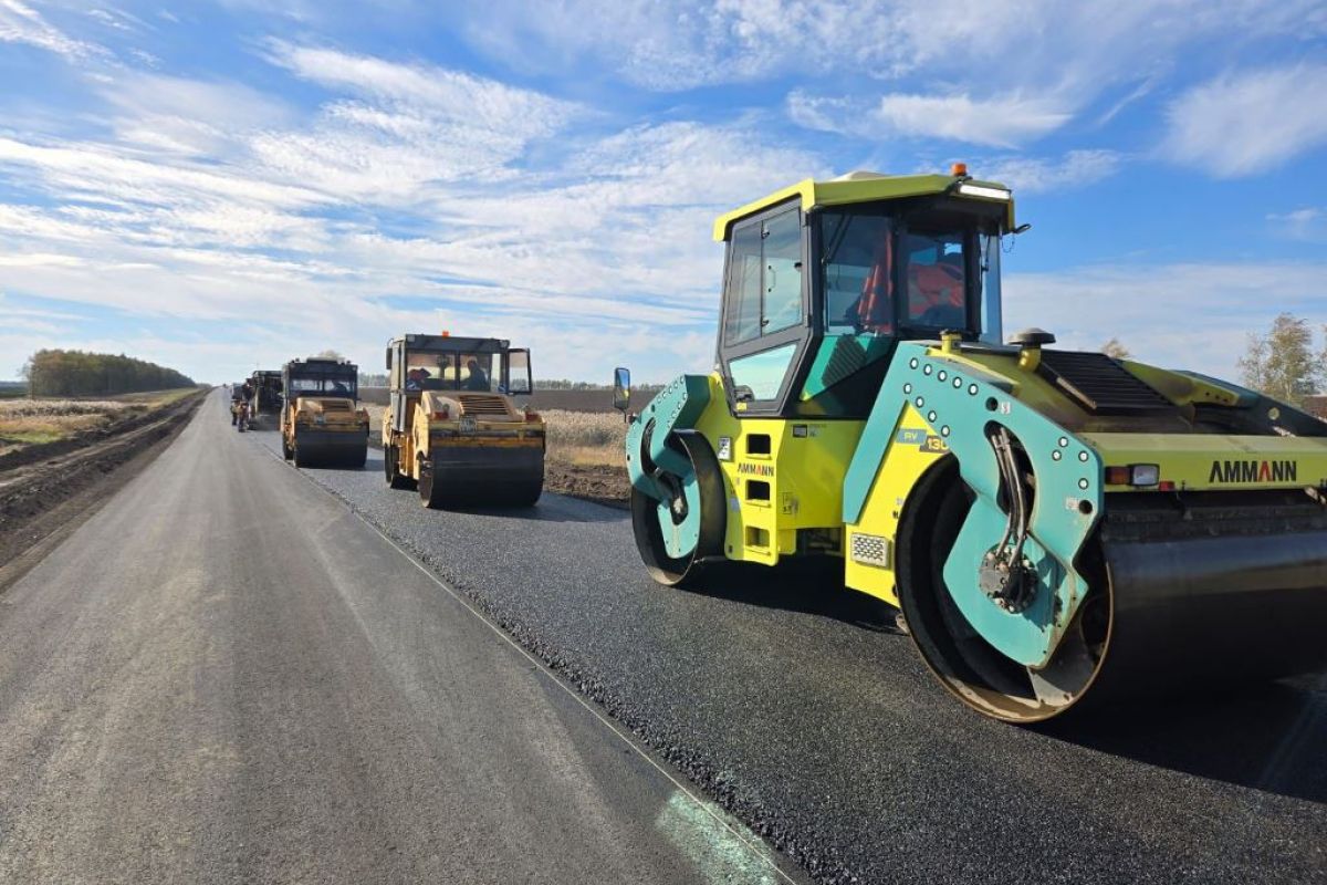 По народной программе «Единой России» завершается ремонт дороги на границе с Воронежской областью