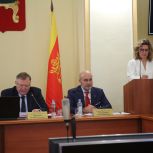 На внеочередном заседании Тверской городской Думы депутаты приняли решение по кандидатурам для занесения в Золотую книгу Твери в этом году