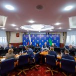 Состоялось заседание депутатской фракции партии «Единая Россия» в Думе Югры