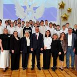 При поддержке «Единой России» в ростовском лицее №102 прошли «Разговоры о важном»