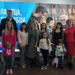 В День отца активисты «Единой России» из Кировского района чествовали семьи защитников Отечества