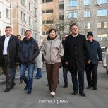 В Барнауле началась приемка благоустроенных дворов при участии единороссов