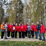 Партийцы Железнодорожного местного отделения организовали спортивные занятия для свердловчан в парке «Семь ключей»