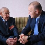 Мурат Кумпилов навестил одного из старейших жителей республики Ивана Дзюбу