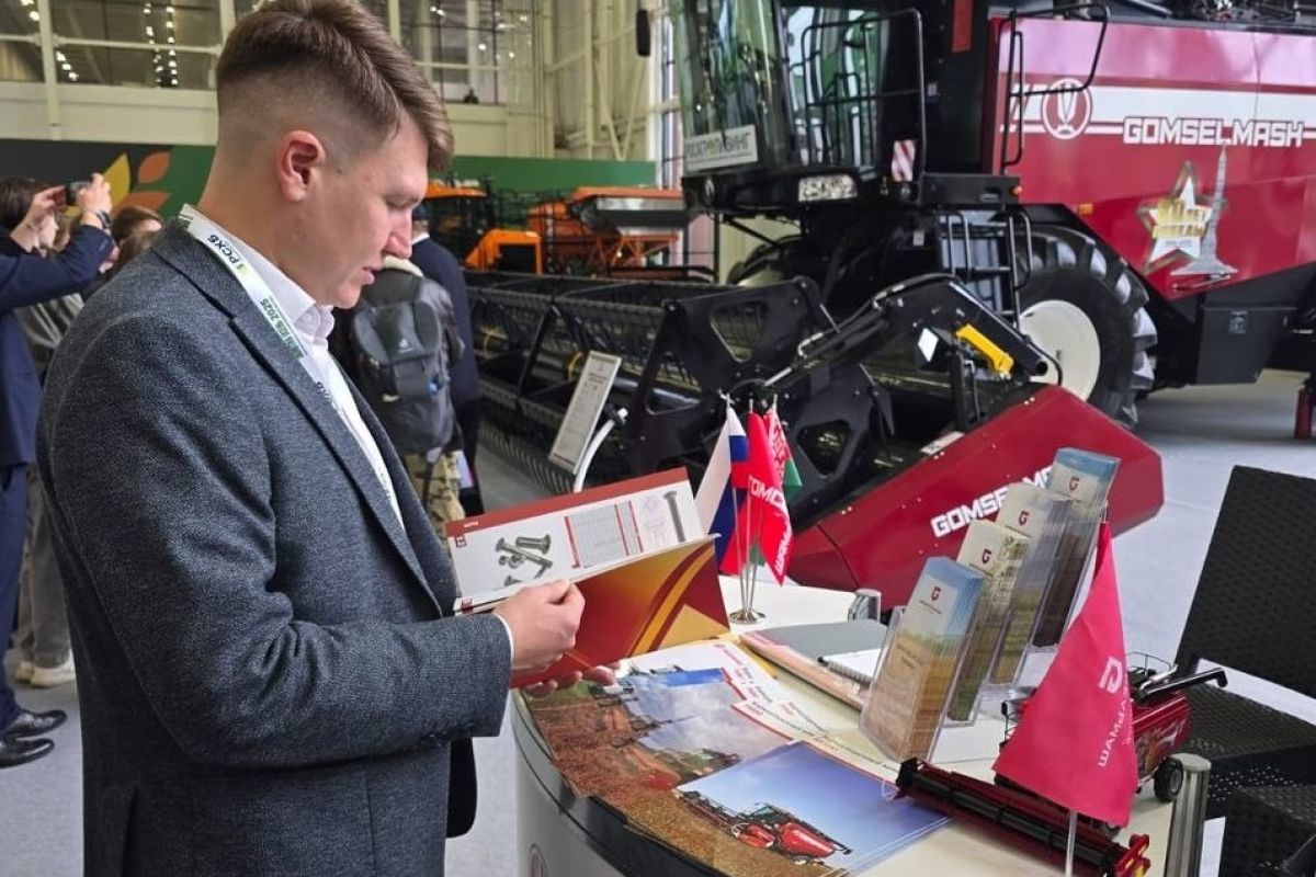 Алтайские единороссы приняли участие в Российской агропромышленной выставке «Золотая осень - 2025»