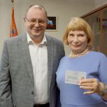 Ксения Суханкина получила удостоверение депутата Магаданской областной Думы восьмого созыва