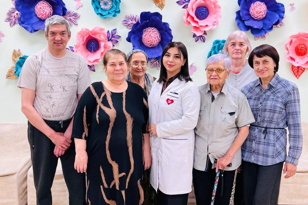 Для пенсионеров социального дома в Новом Уренгое провели познавательную беседу о здоровом образе жизни