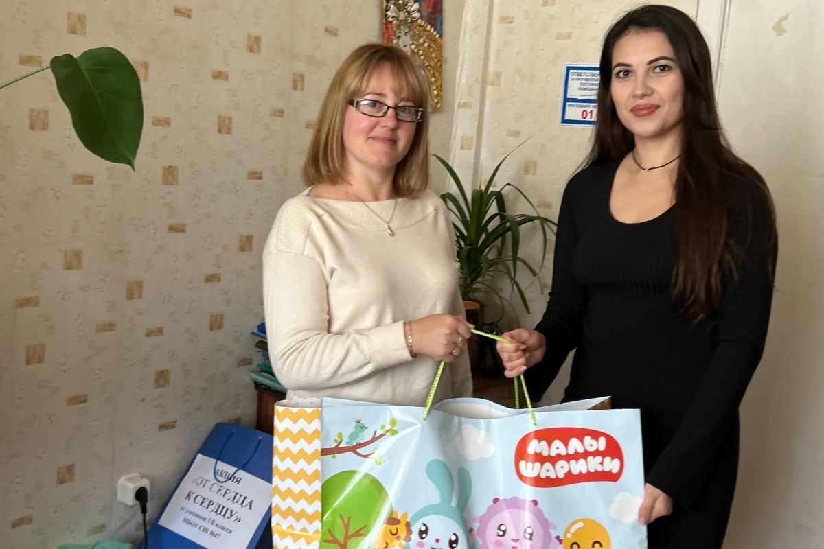 «Единая Россия» передала подарки для пациентов детской областной больницы