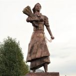 В Безенчуке открыли первый в регионе памятник труженикам АПК