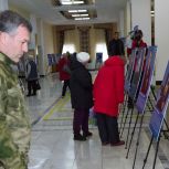В Бавлах открыли выставку «Отец Героя»