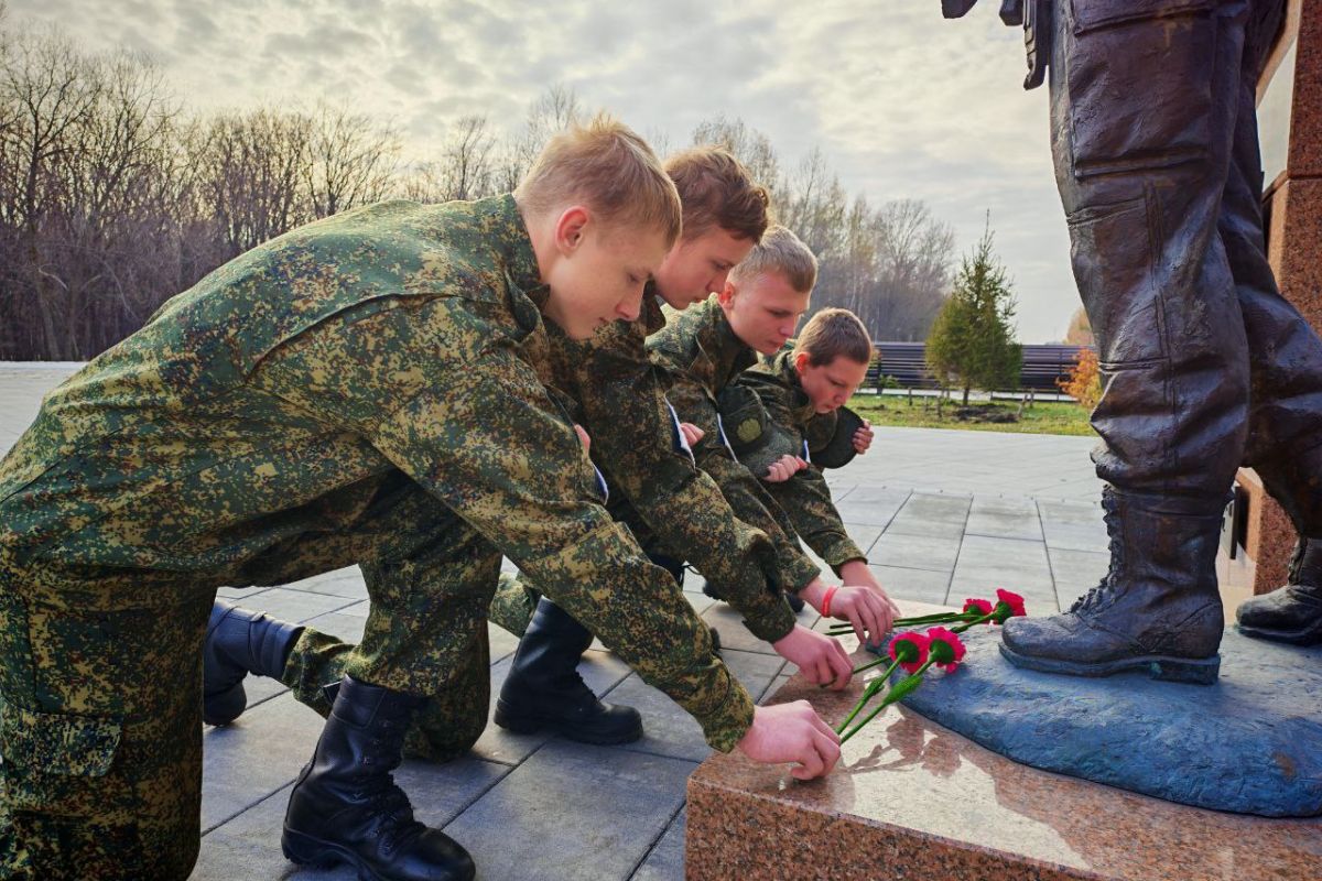 В Прокопьевске молодогвардейцы почтили память павших солдат