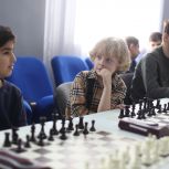 В преддверии Дня народного единства «Единая Россия» провела патриотический турнир «Шахматная партия единства»