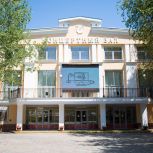 Астраханцы могут поздравить своих отцов на медиафасадах города